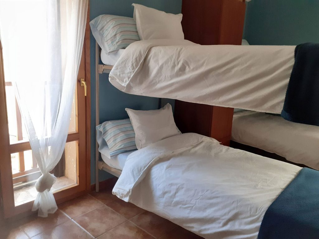 habitacion-albergue-purujosa-moncayo-01